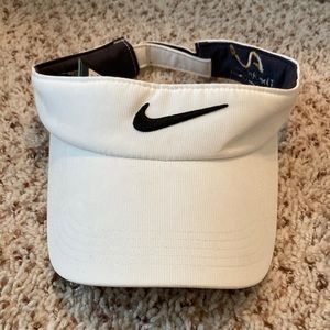 NWT Nike Golf Unisex Visor
